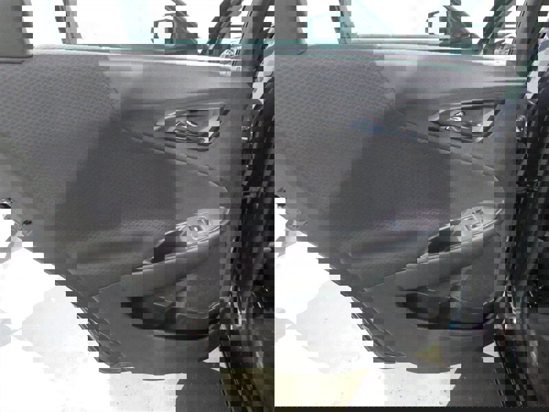 Used 2023 Chevrolet Malibu LT image 20