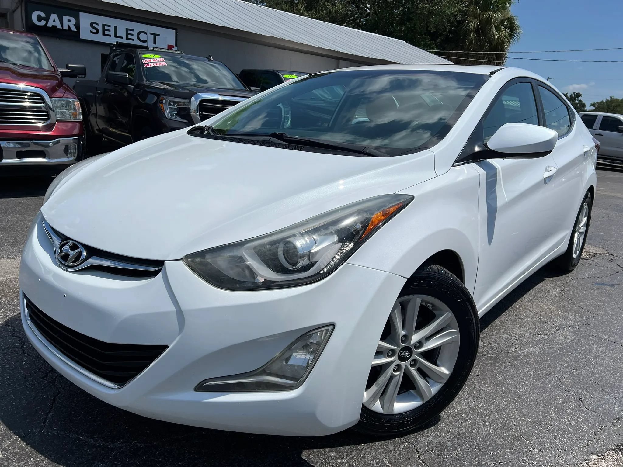 Used 2015 Hyundai Elantra SE w/ Option Group 03