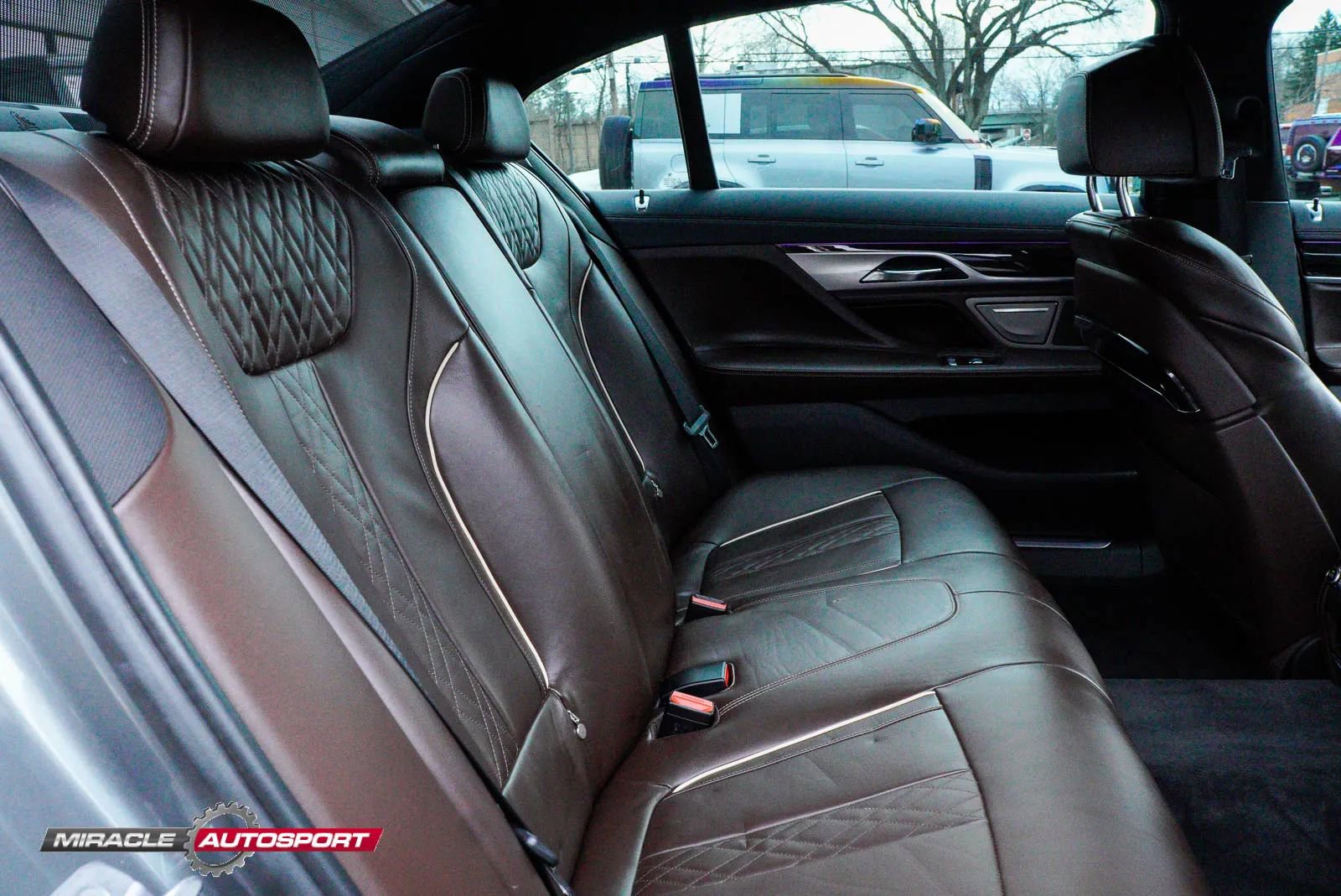 Used 2016 BMW 750i RWD image 39