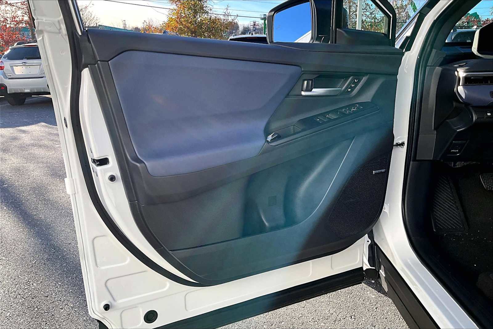 New 2026 Subaru Solterra image 10