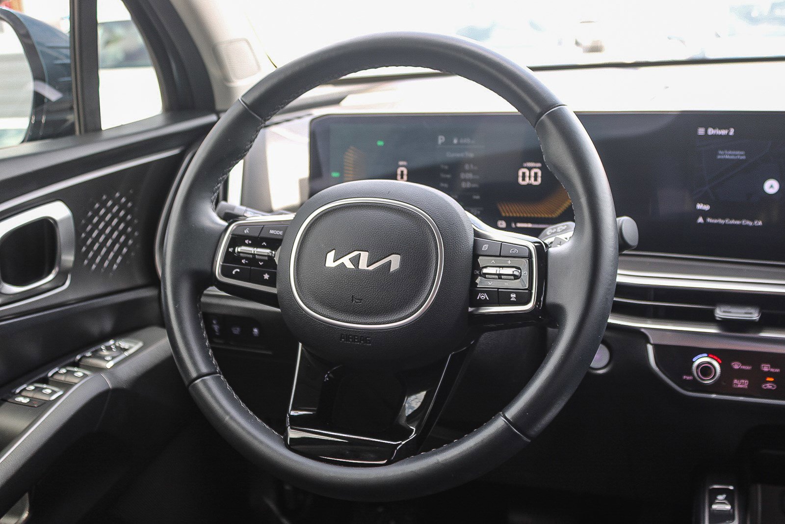 Used 2025 Kia Sorento EX AWD/4WD image 16