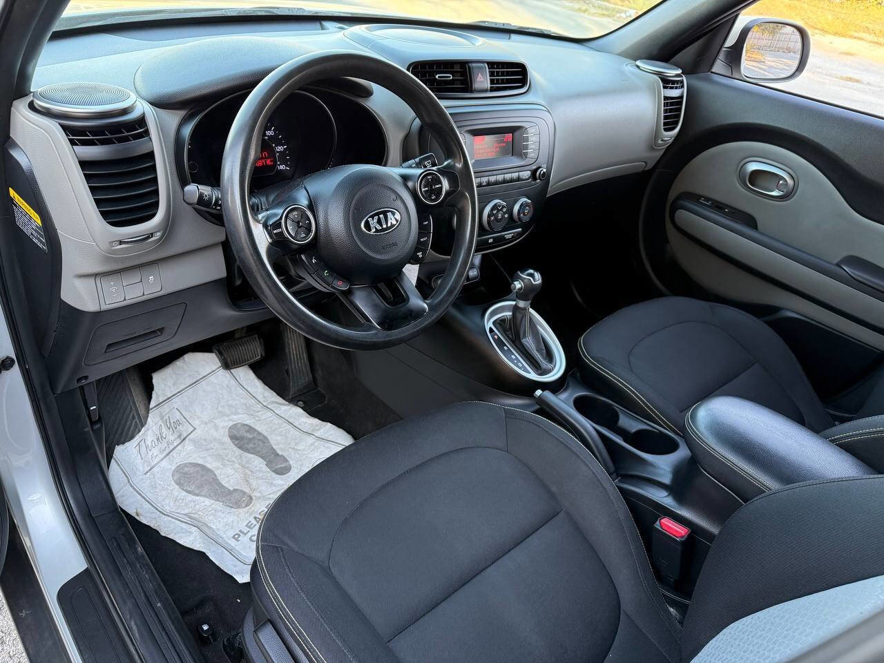 Used 2014 Kia Soul + image 9