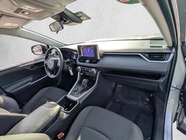 Used 2025 Toyota RAV4 LE image 20