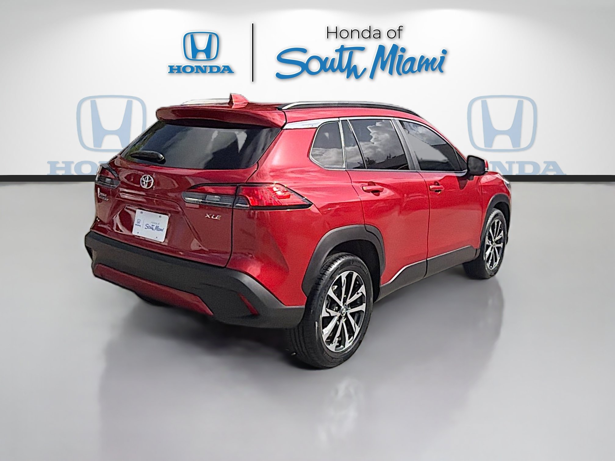Used 2022 Toyota Corolla Cross XLE FWD image 7