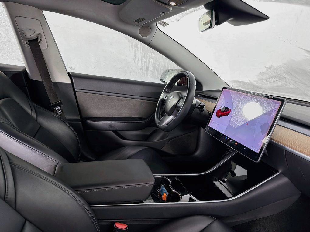 Used 2018 Tesla Model 3 Long Range RWD image 30