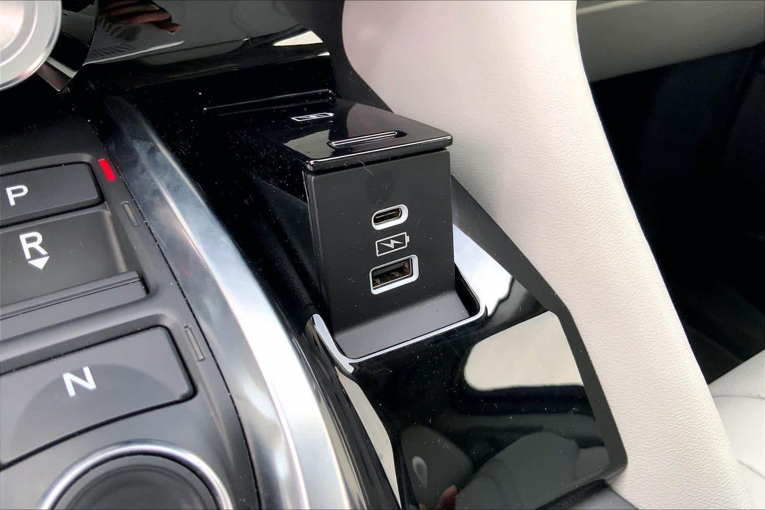 Used 2026 Acura MDX w/ Technology Package FWD image 34