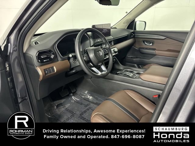 Certified 2026 Honda Pilot Touring image 4