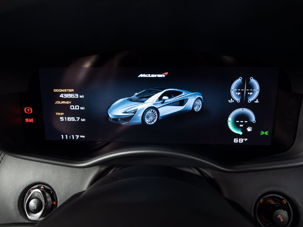 Used 2017 McLaren 570S RWD image 15