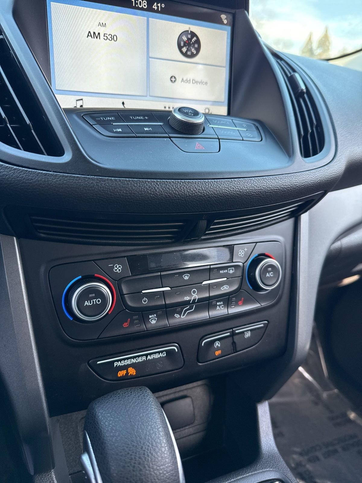 Used 2019 Ford Escape SE image 20