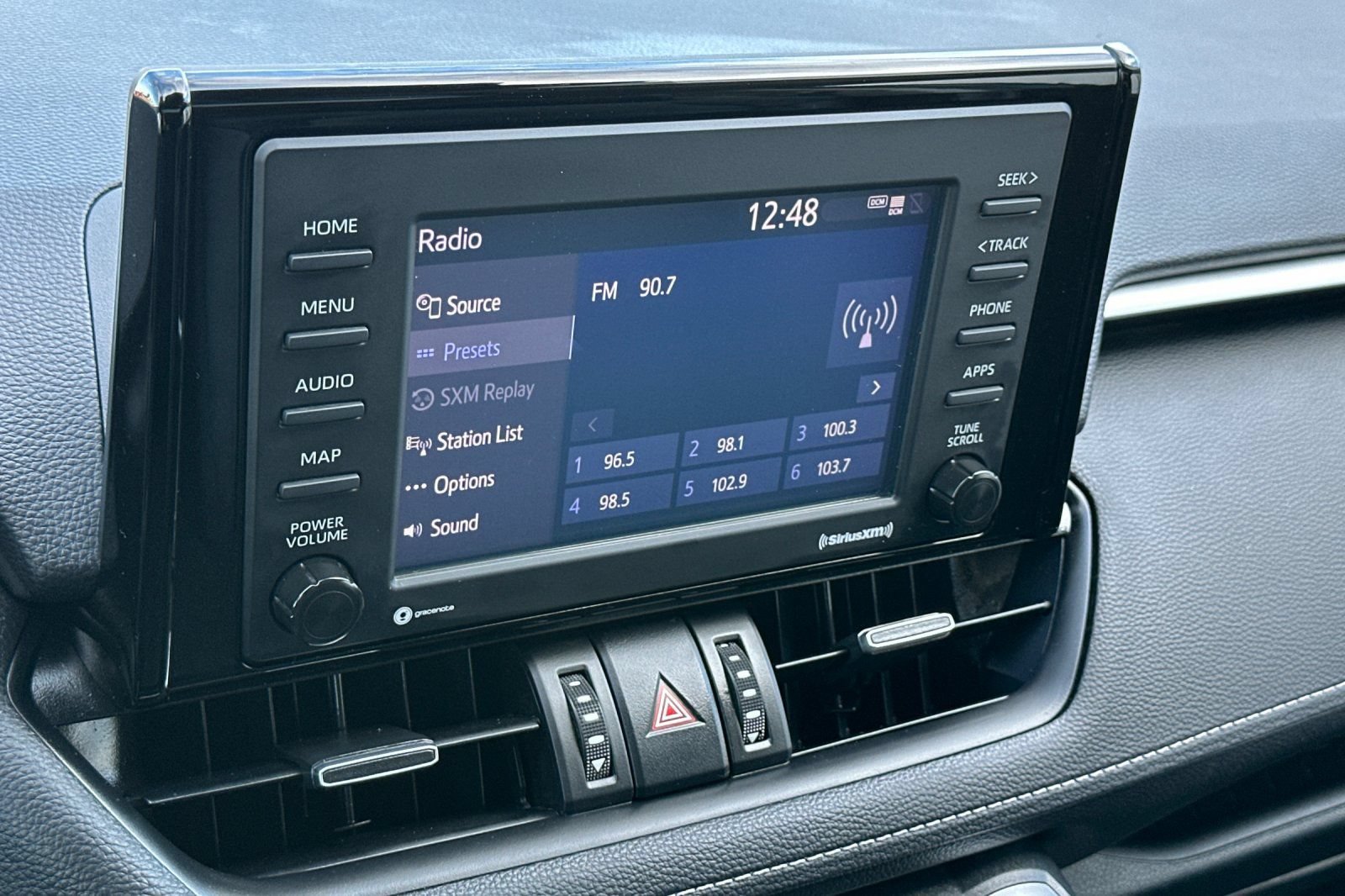 Certified 2022 Toyota RAV4 XLE Premium AWD/4WD image 18