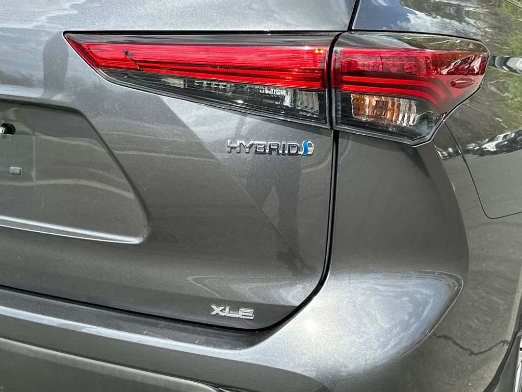 Used 2020 Toyota Highlander XLE image 7