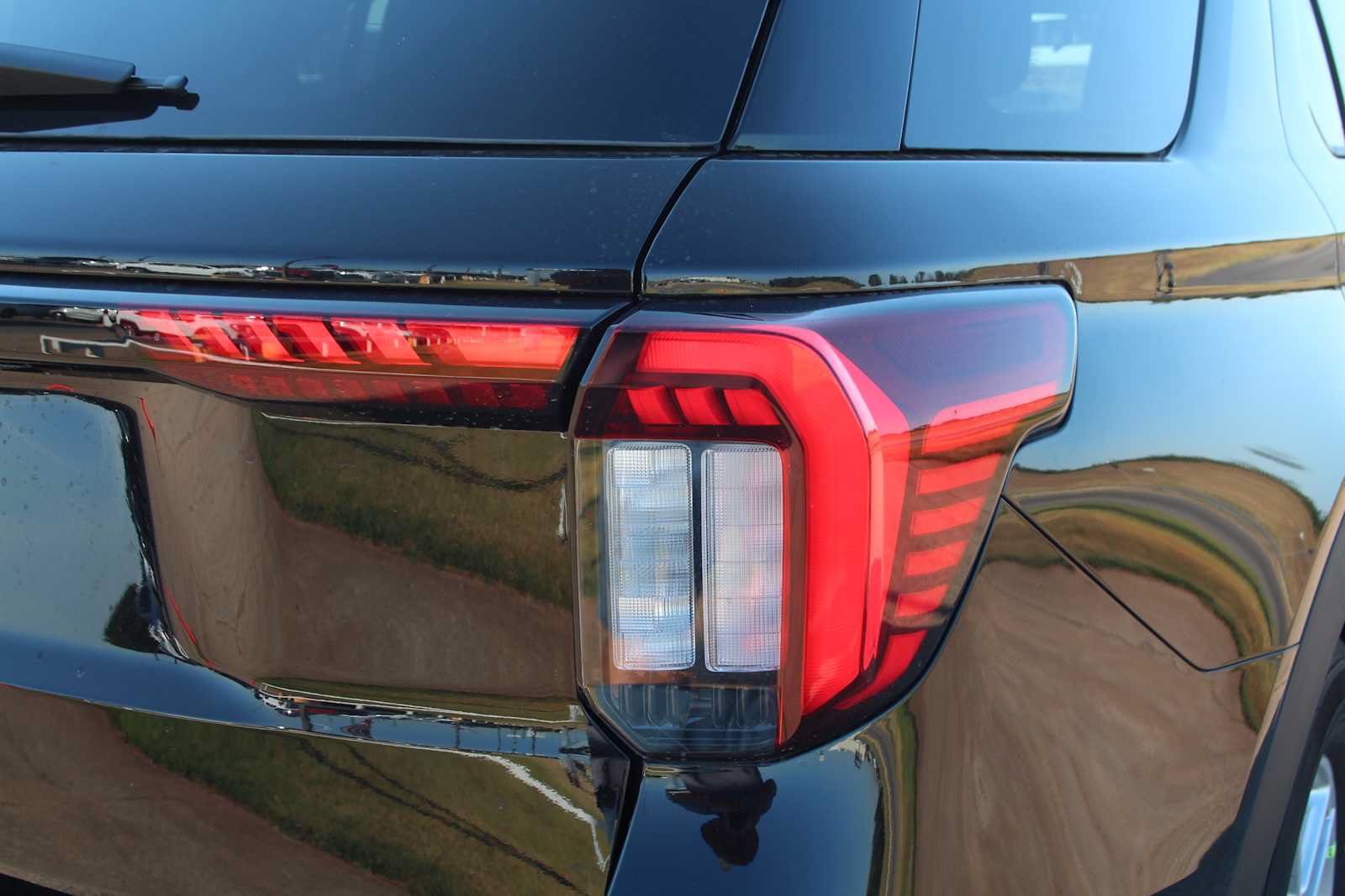 New 2026 Ford Explorer Active w/ Active Comfort Package RWD image 14