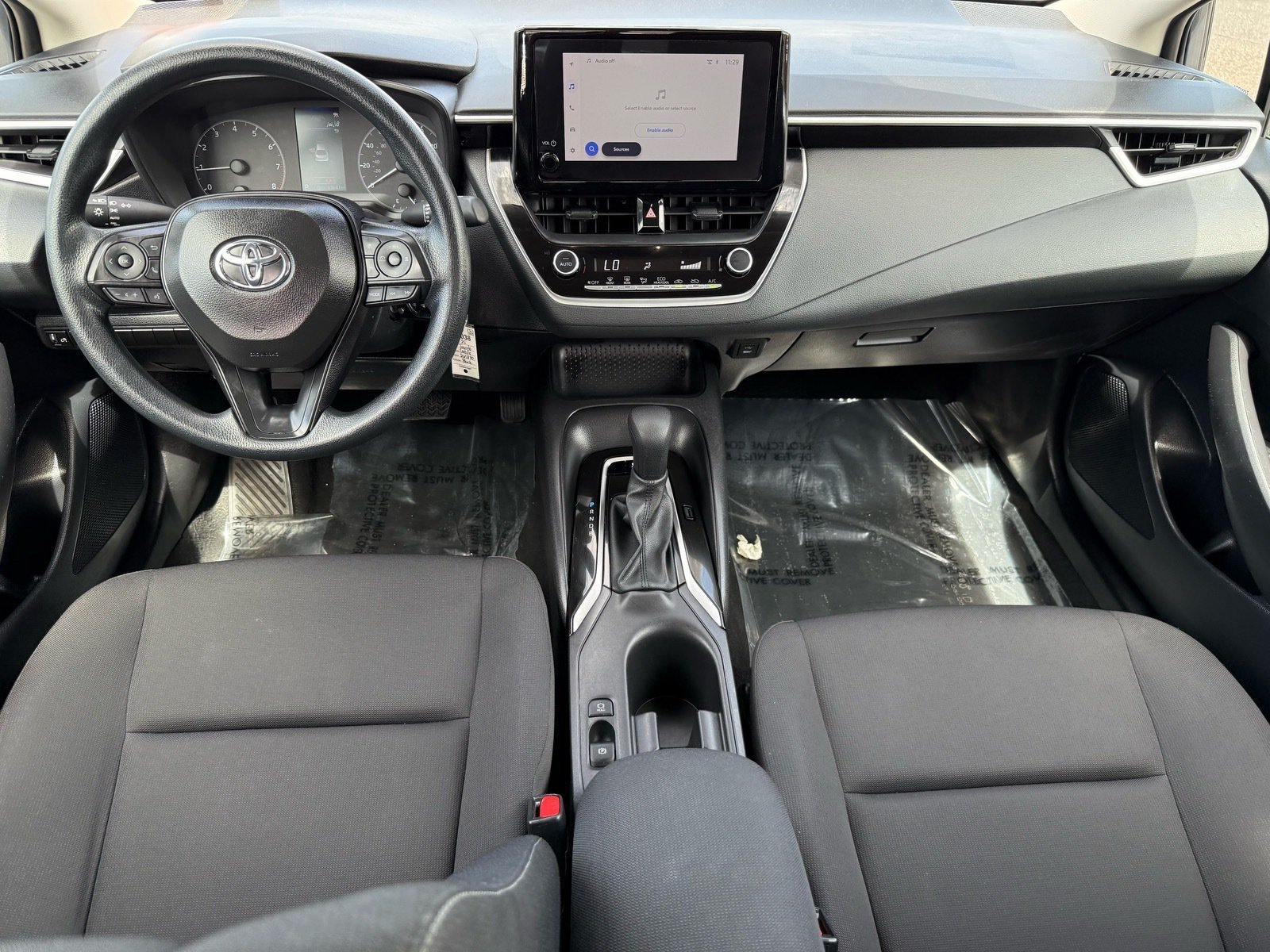 Used 2025 Toyota Corolla LE FWD image 27