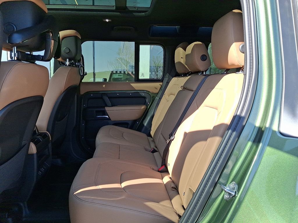 New 2026 Land Rover Defender 110 X-Dynamic SE AWD/4WD image 6
