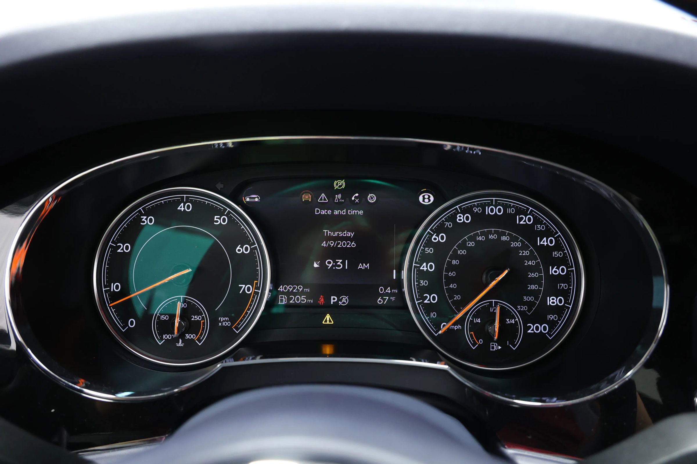 Used 2019 Bentley Bentayga AWD/4WD image 30