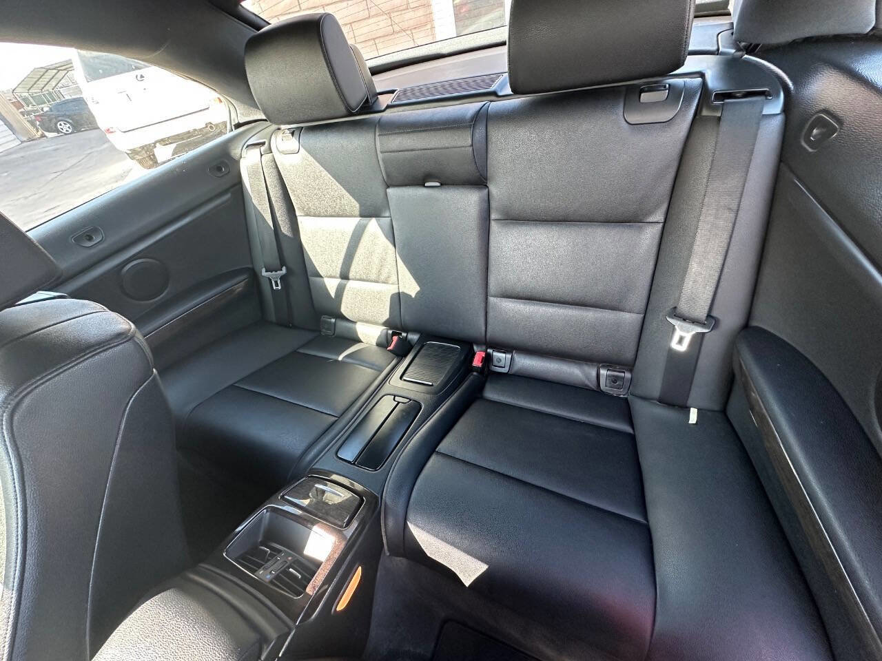 Used 2013 BMW 328i Convertible image 8