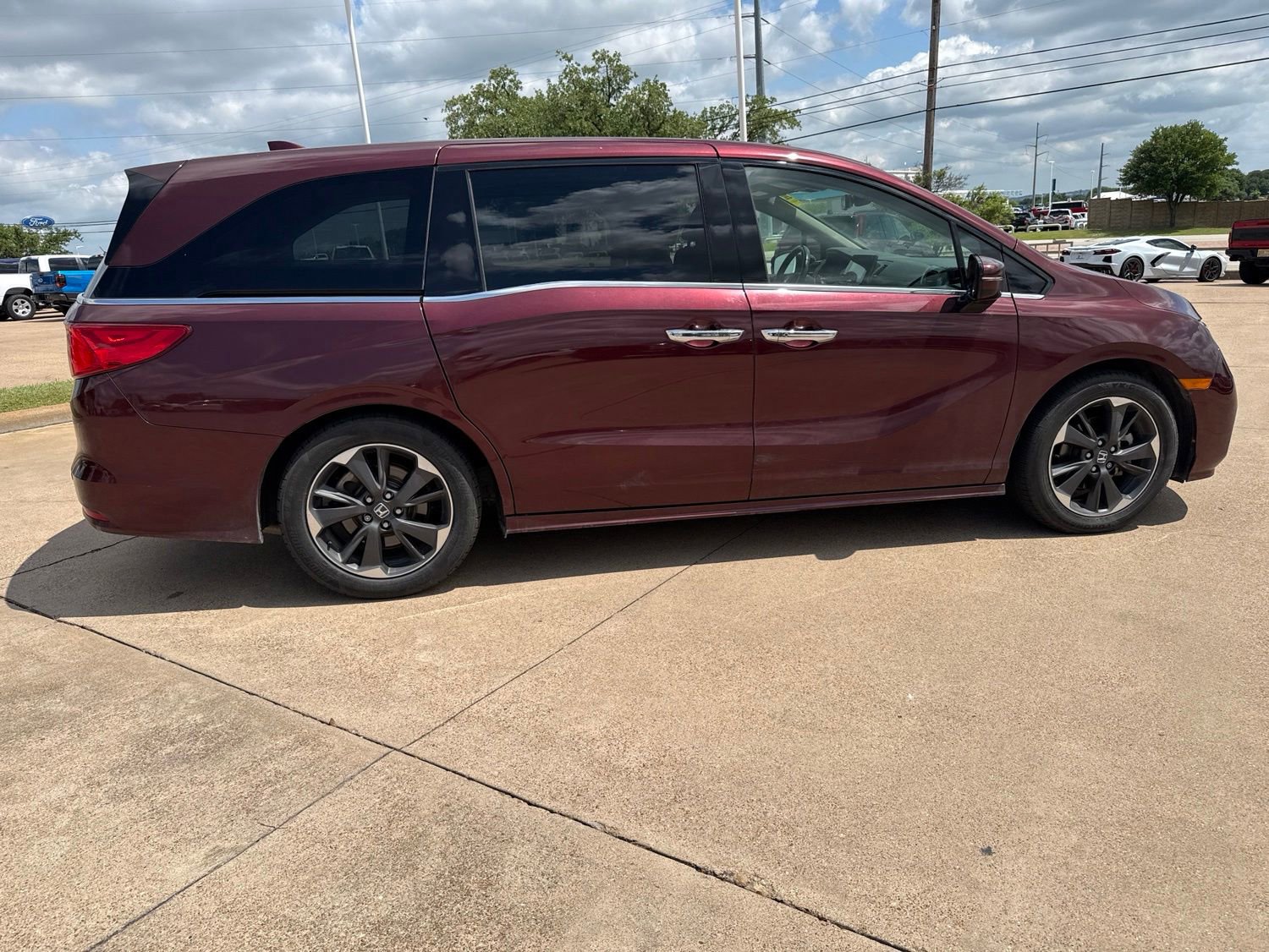 Used 2021 Honda Odyssey Elite image 8