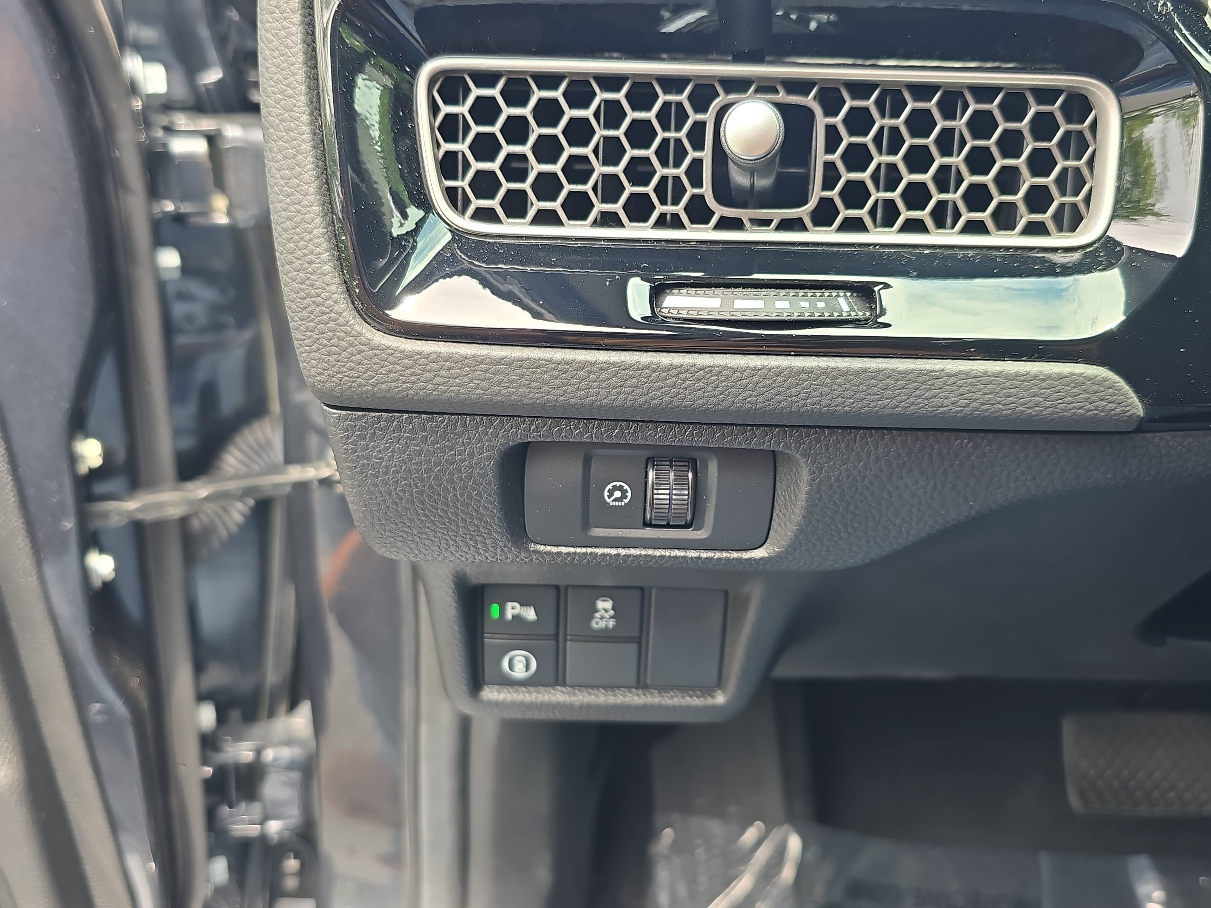 Used 2024 Honda Civic Touring image 27