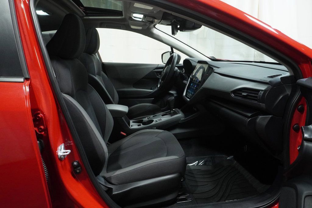 Used 2025 Subaru Crosstrek 2.0i Premium image 11