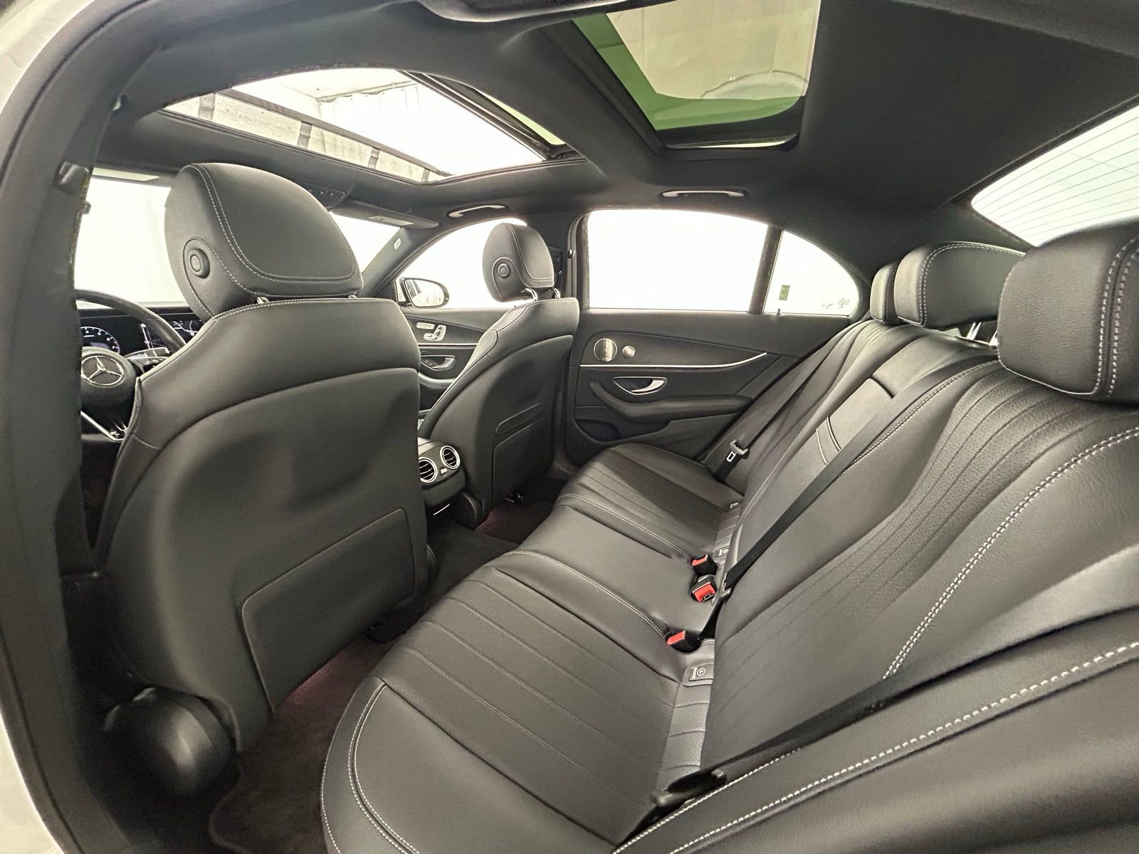 Used 2023 Mercedes-Benz E 350 4MATIC Sedan w/ Premium Package image 34