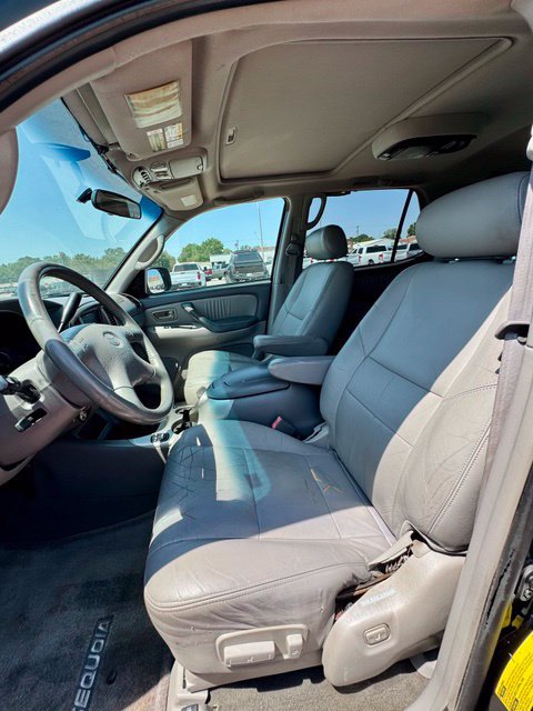 Used 2001 Toyota Sequoia Limited AWD/4WD image 8