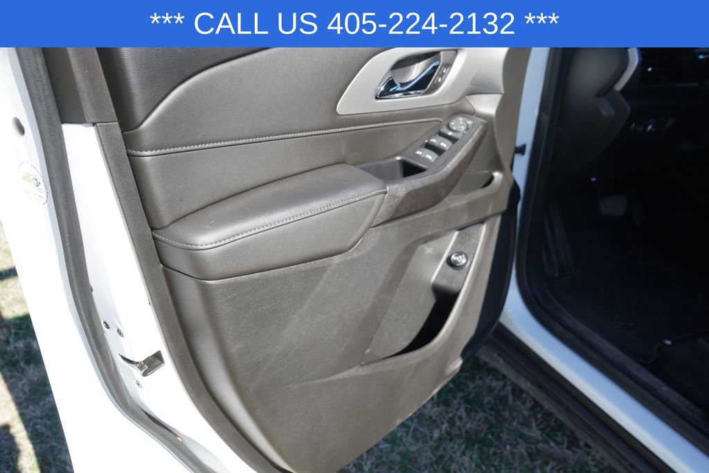 Used 2022 Chevrolet Traverse LT image 15