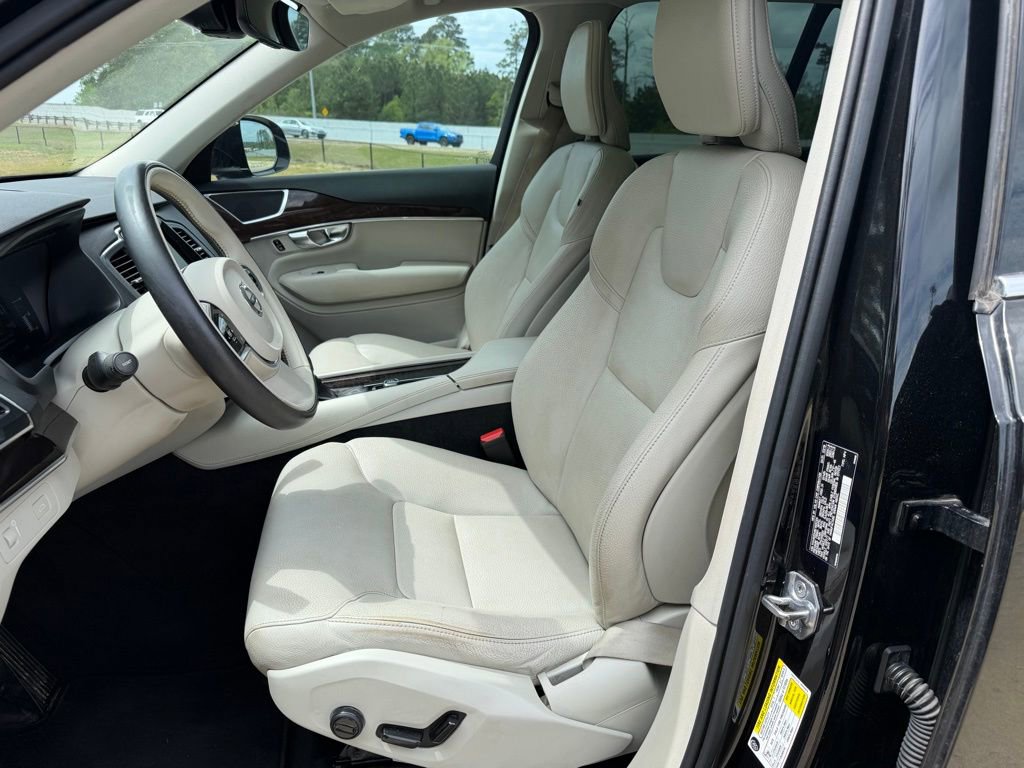 Used 2019 Volvo XC90 T5 Momentum FWD image 10