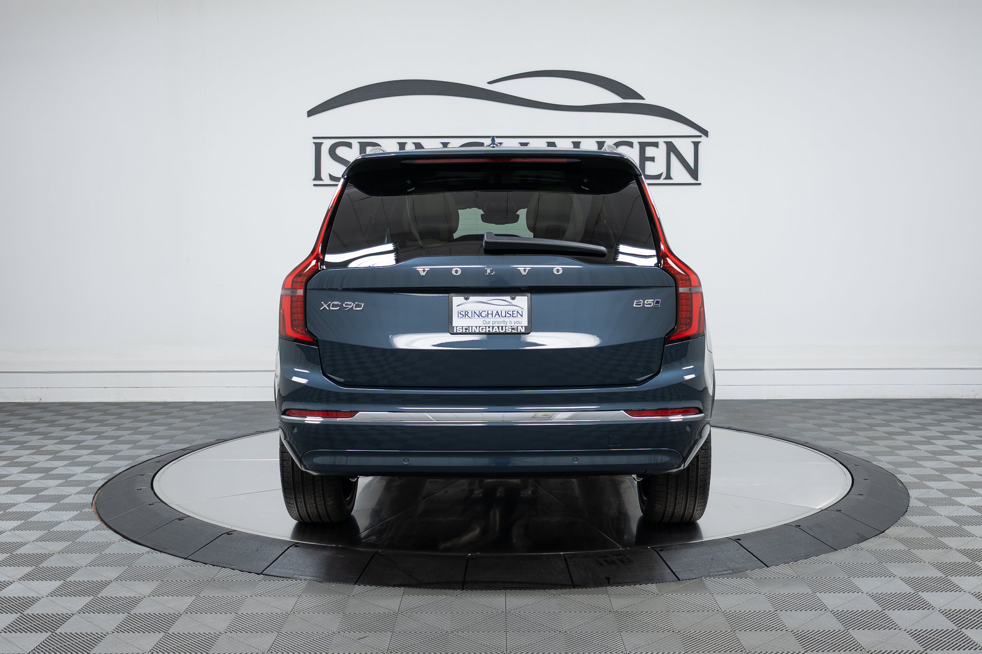 New 2026 Volvo XC90 B5 Plus w/ Protection Package AWD/4WD image 6
