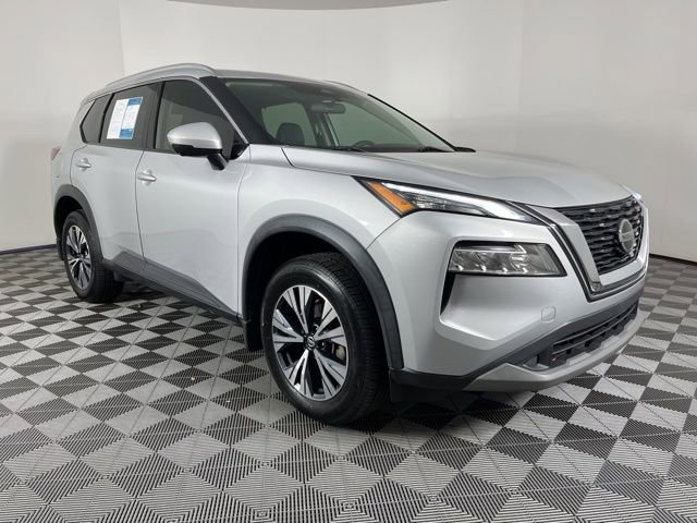 Used 2021 Nissan Rogue SV w/ Premium Package image 2