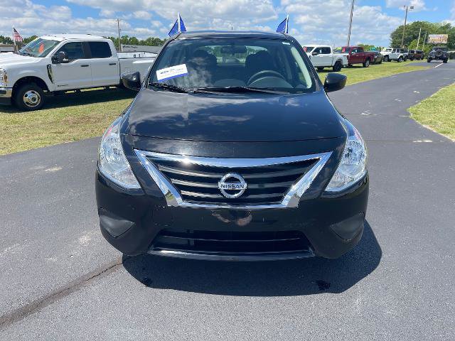 Used 2017 Nissan Versa S FWD image 3