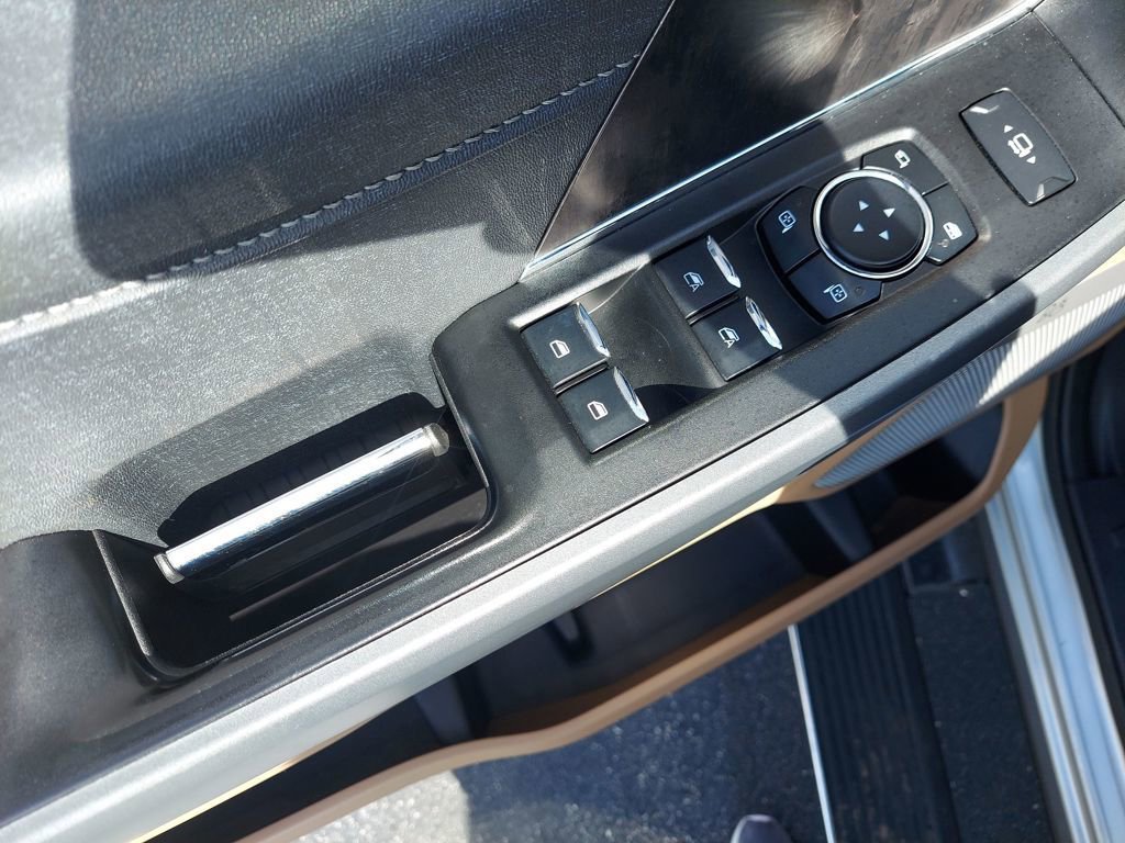 Used 2023 Ford F350 Lariat w/ Tremor Off-Road Package image 13