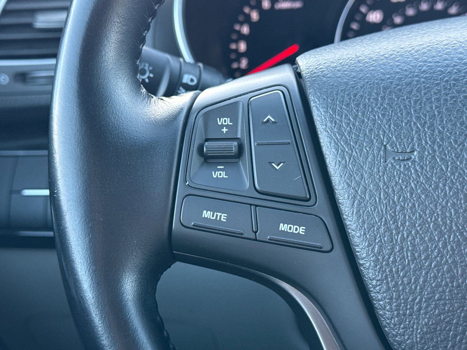 Used 2014 Kia Sorento LX image 24