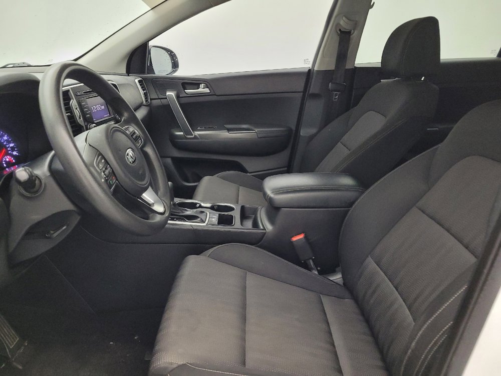 Used 2019 Kia Sportage LX FWD image 17