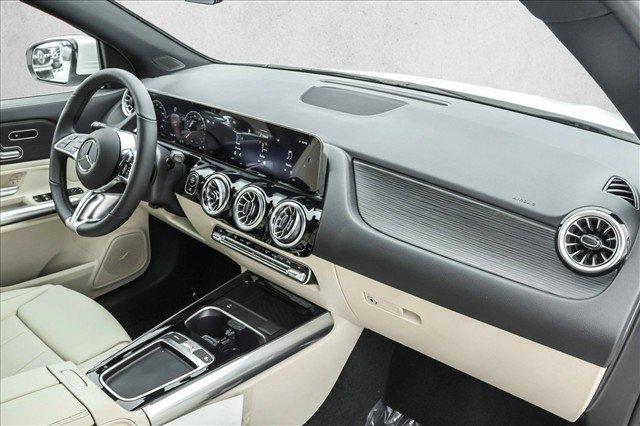 New 2026 Mercedes-Benz GLA 250 4MATIC image 25