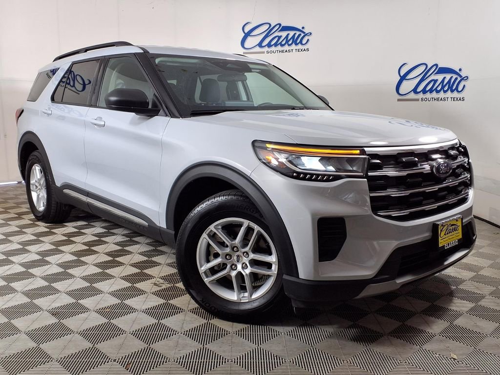 Used 2025 Ford Explorer Active
