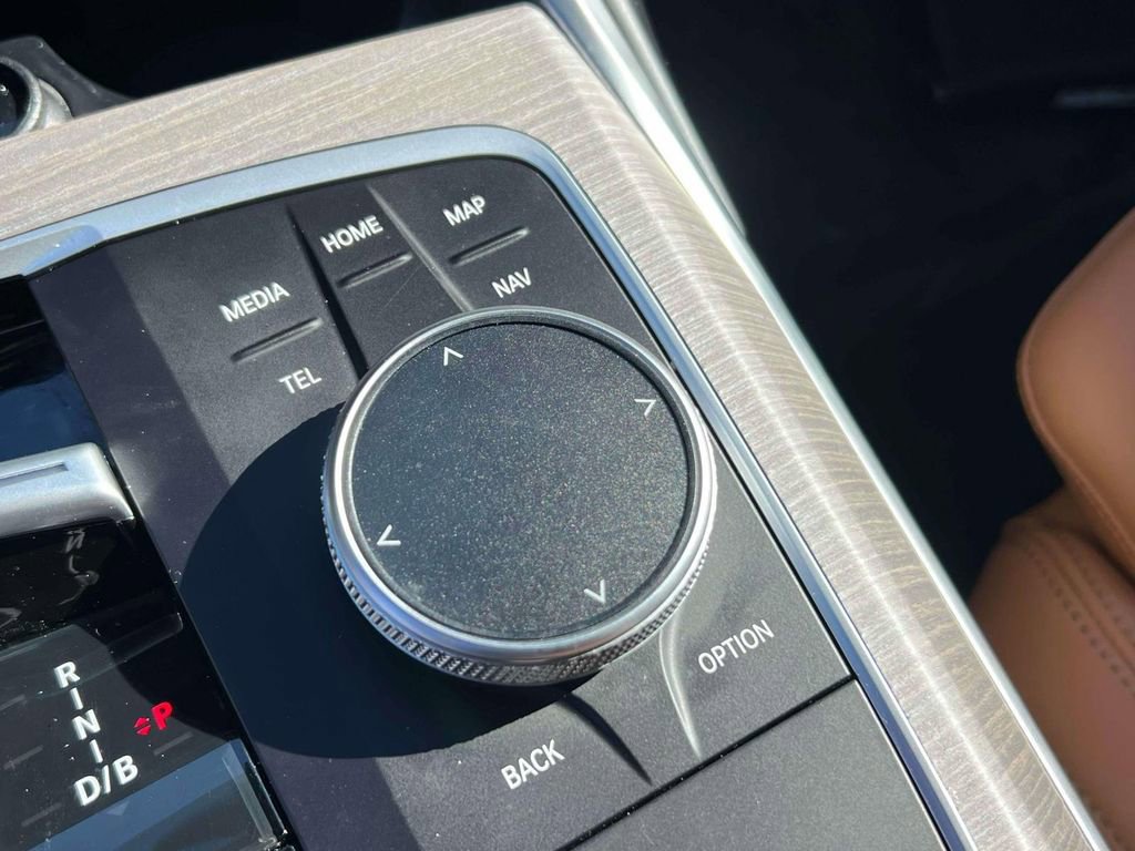 Used 2025 BMW i4 xDrive40i w/ Parking Assistance Package image 32