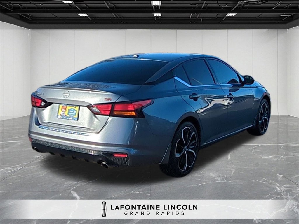 Used 2023 Nissan Altima 2.5 SR image 5