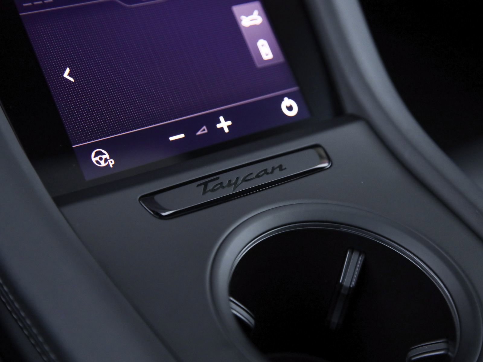 Certified 2025 Porsche Taycan GTS AWD/4WD image 27