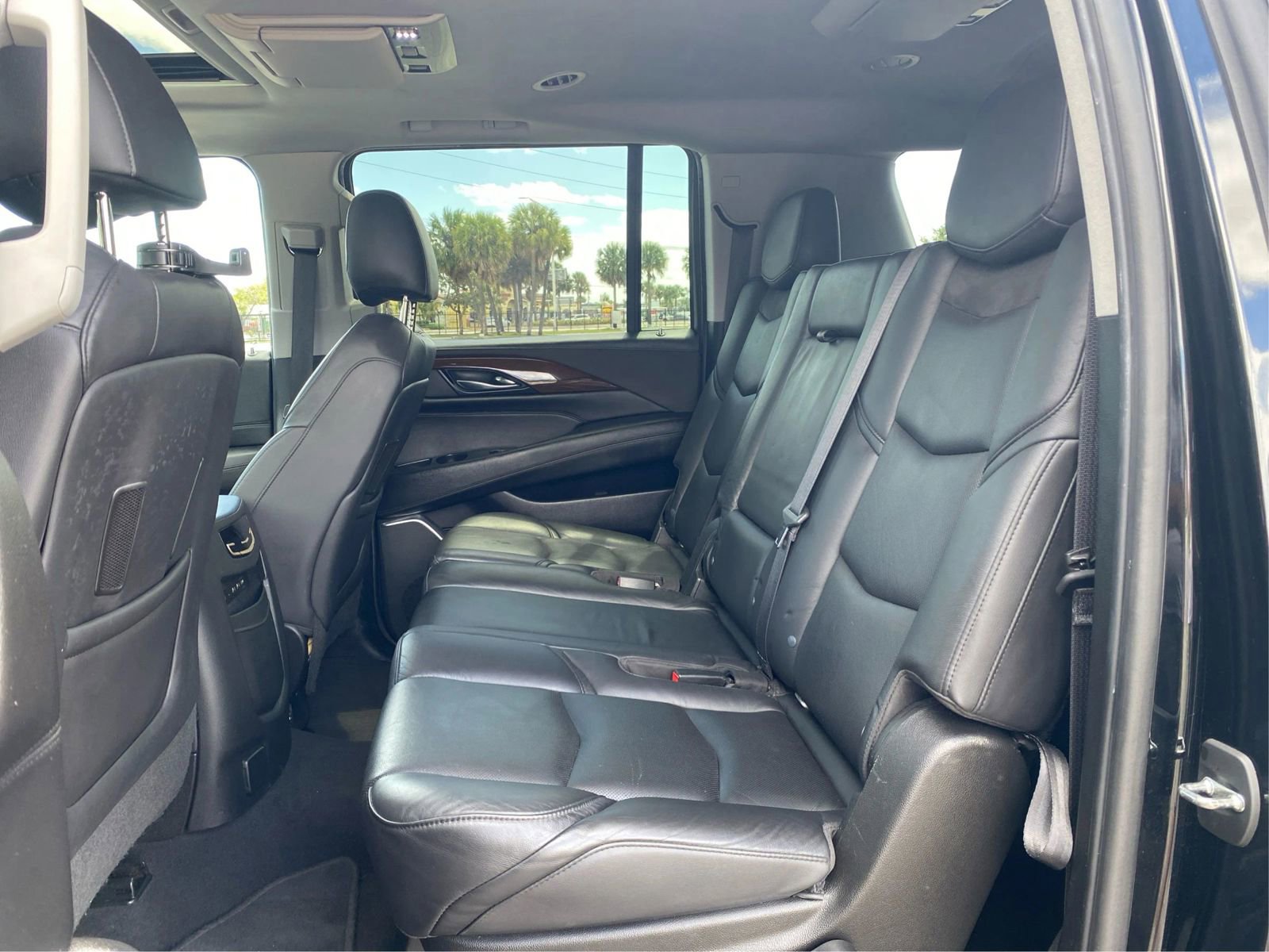 Used 2019 Cadillac Escalade ESV Premium Luxury AWD/4WD image 10
