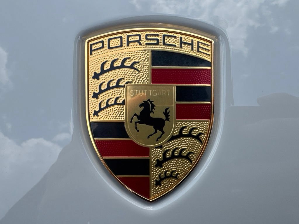 Used 2024 Porsche Macan Turbo AWD/4WD image 10
