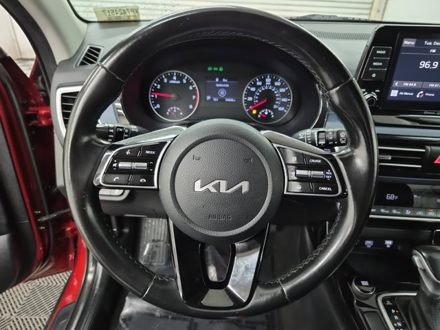 Certified 2023 Kia Seltos S image 23