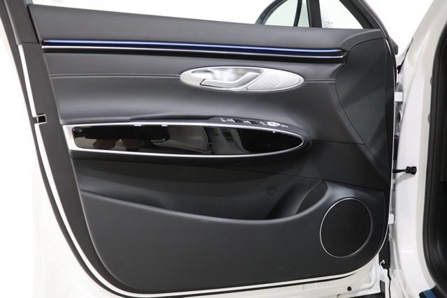 New 2026 Genesis GV70 2.5T AWD/4WD image 17
