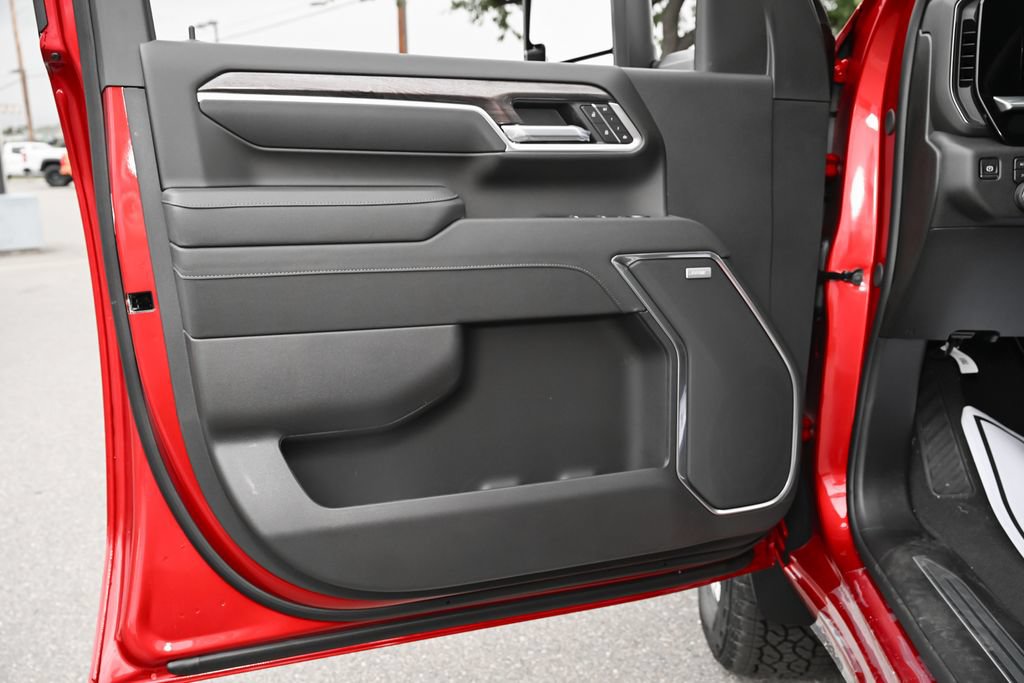 New 2026 Chevrolet Silverado 2500 LTZ w/ LTZ Convenience Package AWD/4WD image 21
