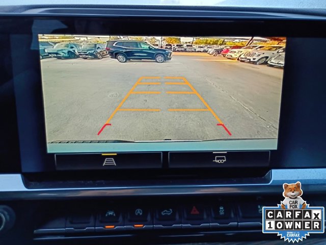 Used 2024 Chevrolet Silverado 1500 LT AWD/4WD image 9