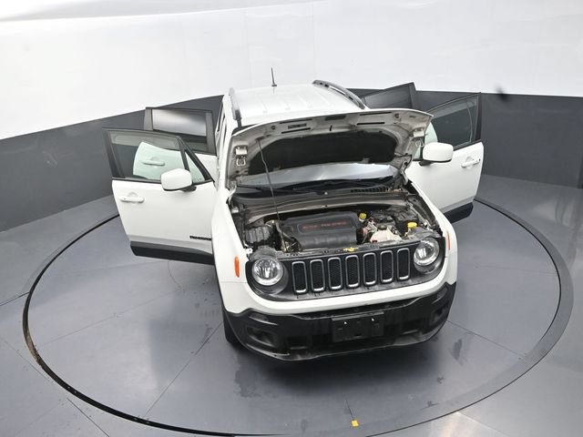 Used 2017 Jeep Renegade Latitude AWD/4WD image 40