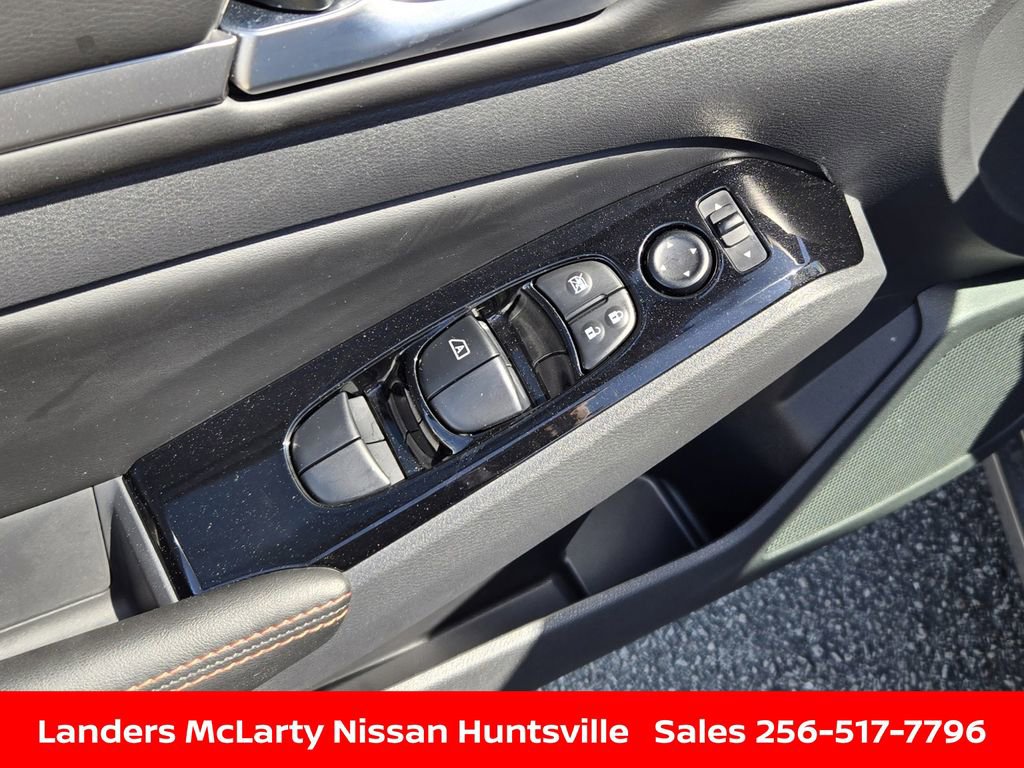 Used 2025 Nissan Altima 2.5 SR image 21