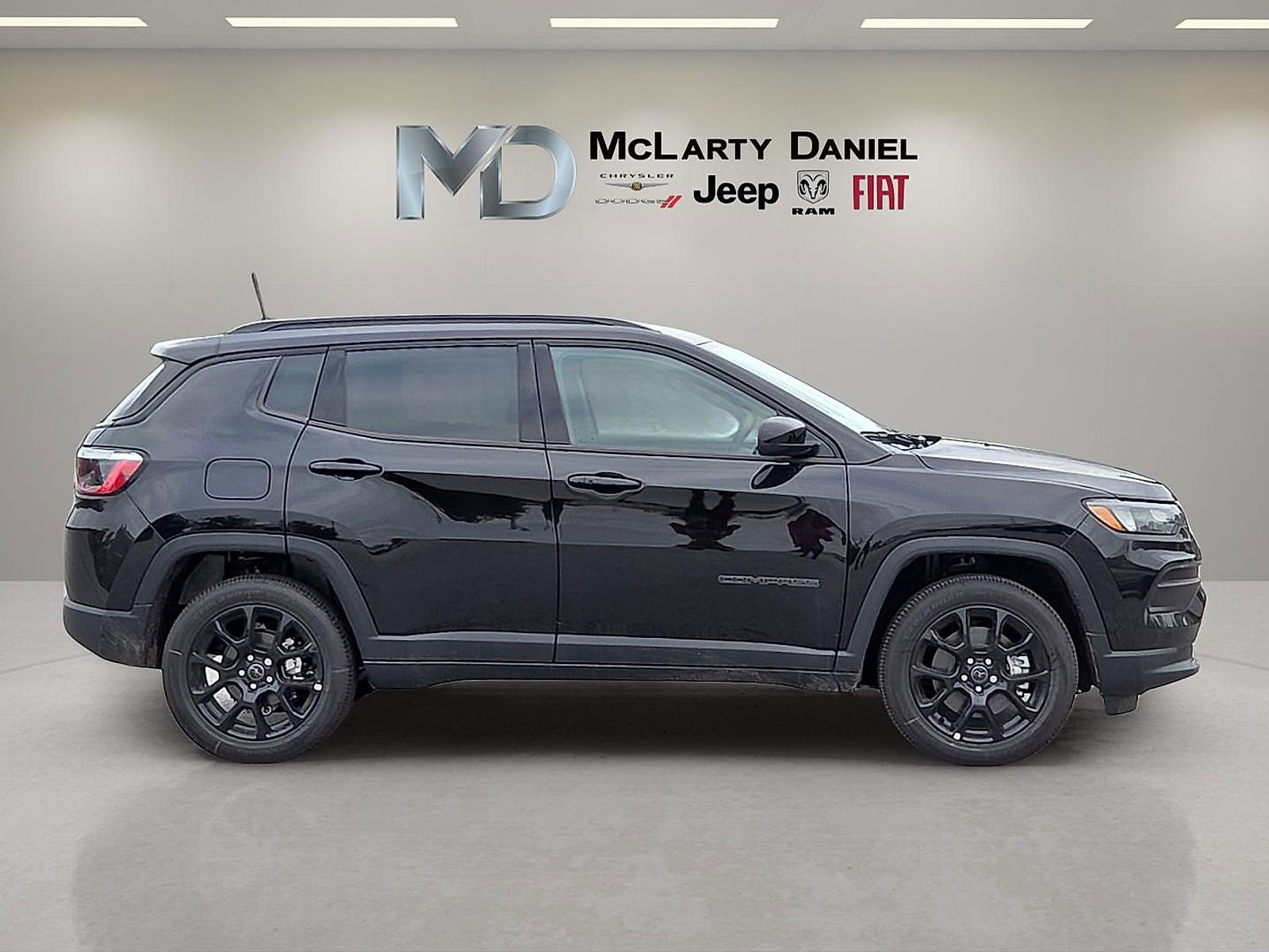 New 2026 Jeep Compass Latitude w/ Quick Order Package 29K image 6
