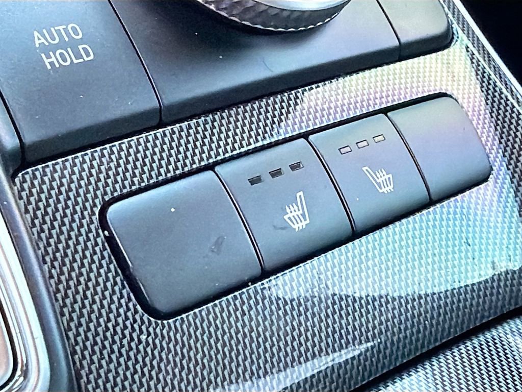 Used 2023 Hyundai Santa Fe SEL w/ Premium Package image 12