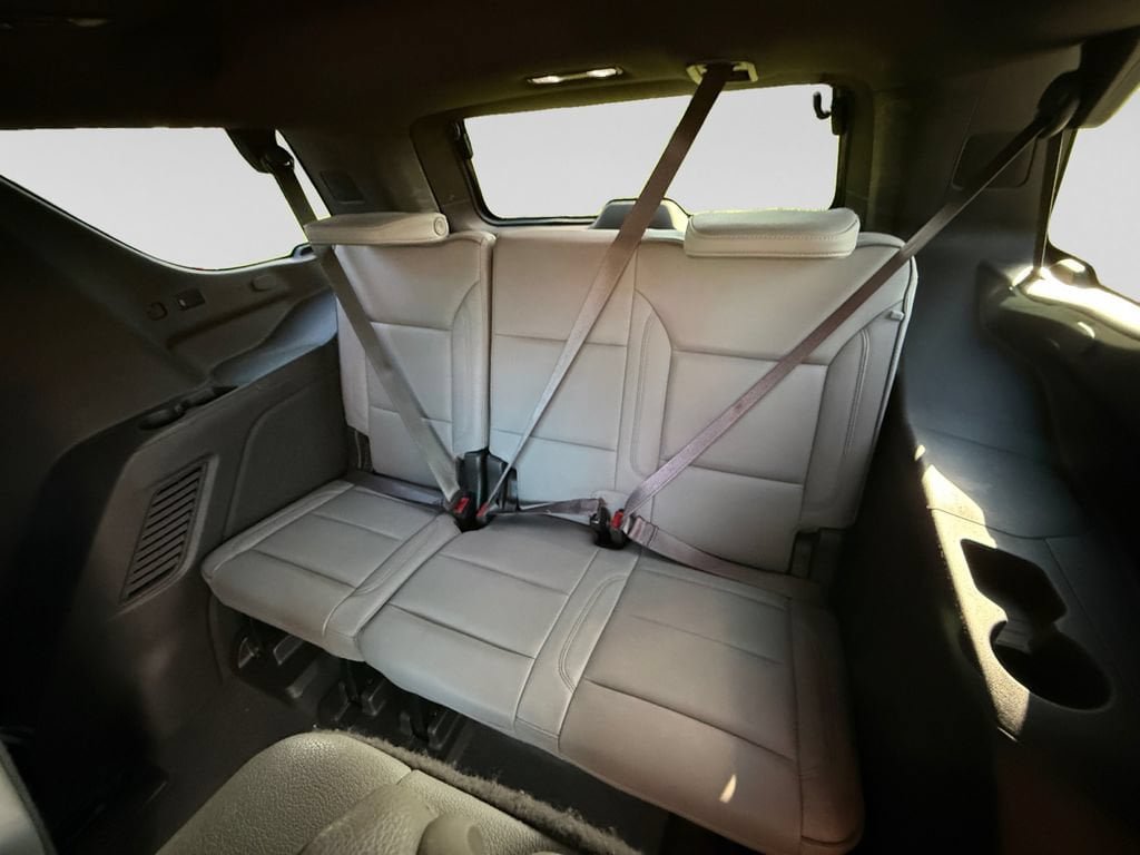 Used 2023 GMC Yukon SLT w/ Max Trailering Package AWD/4WD image 17