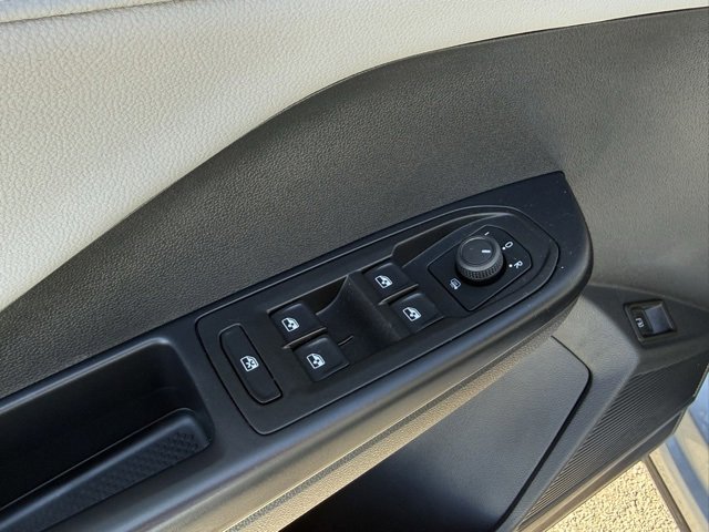 Used 2024 Volkswagen Tiguan SE R-Line image 13